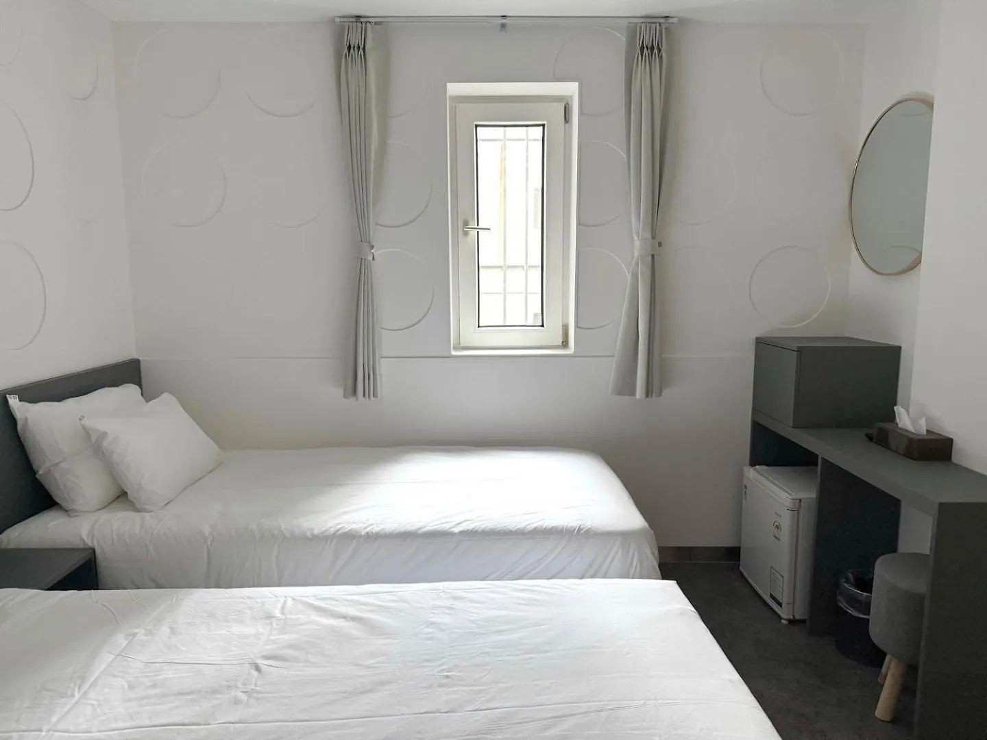 Hotel Firststay Hongdae Seoul 2*,  South Korea