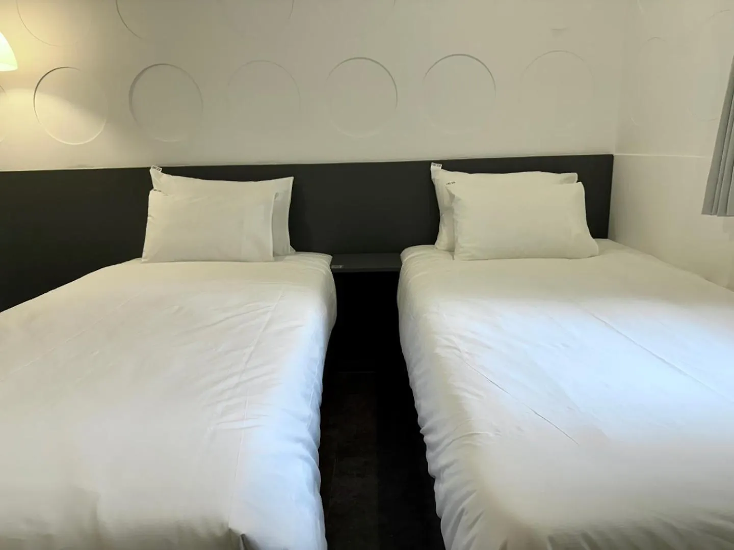 Hotel Firststay Hongdae Seoul 2*,