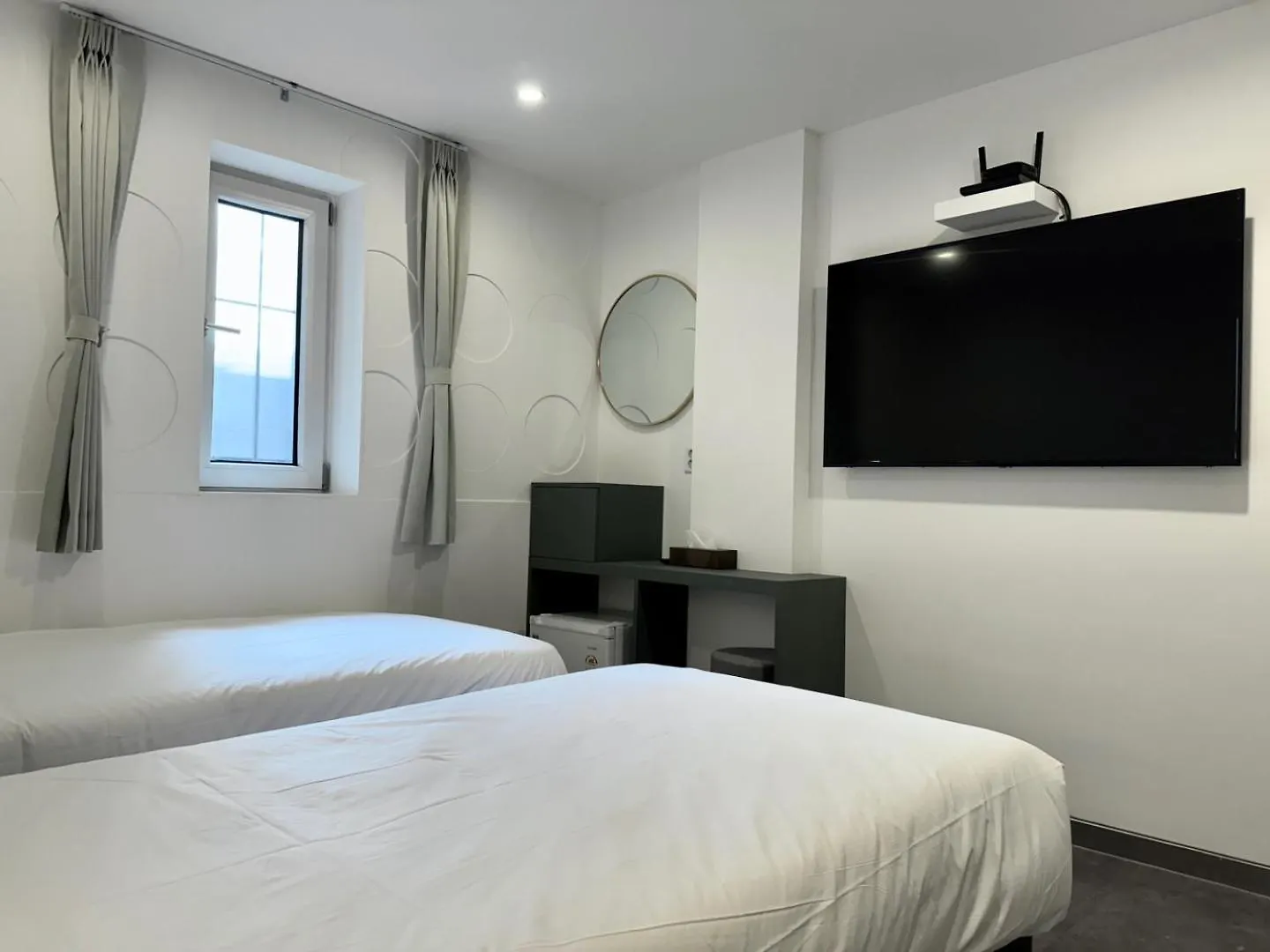 Hotel Firststay Hongdae Seoul
