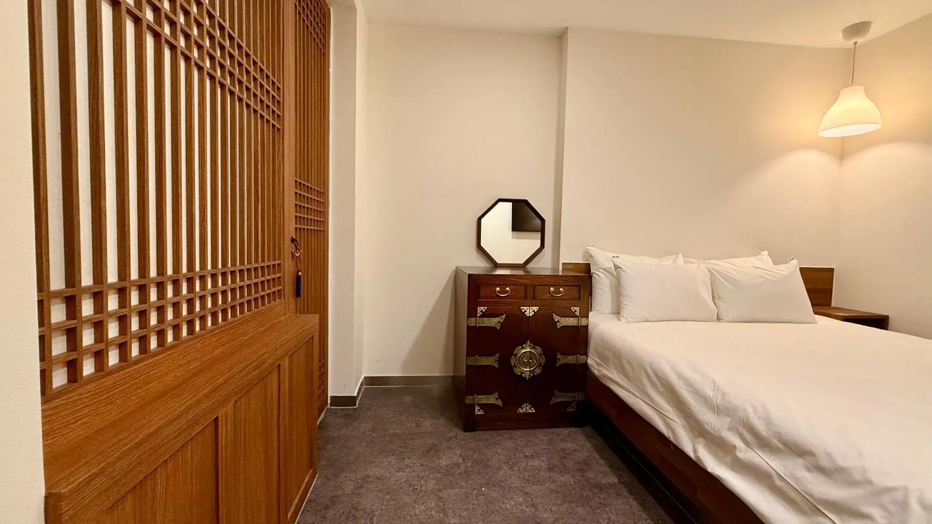 Hotel Firststay Hongdae Seoul