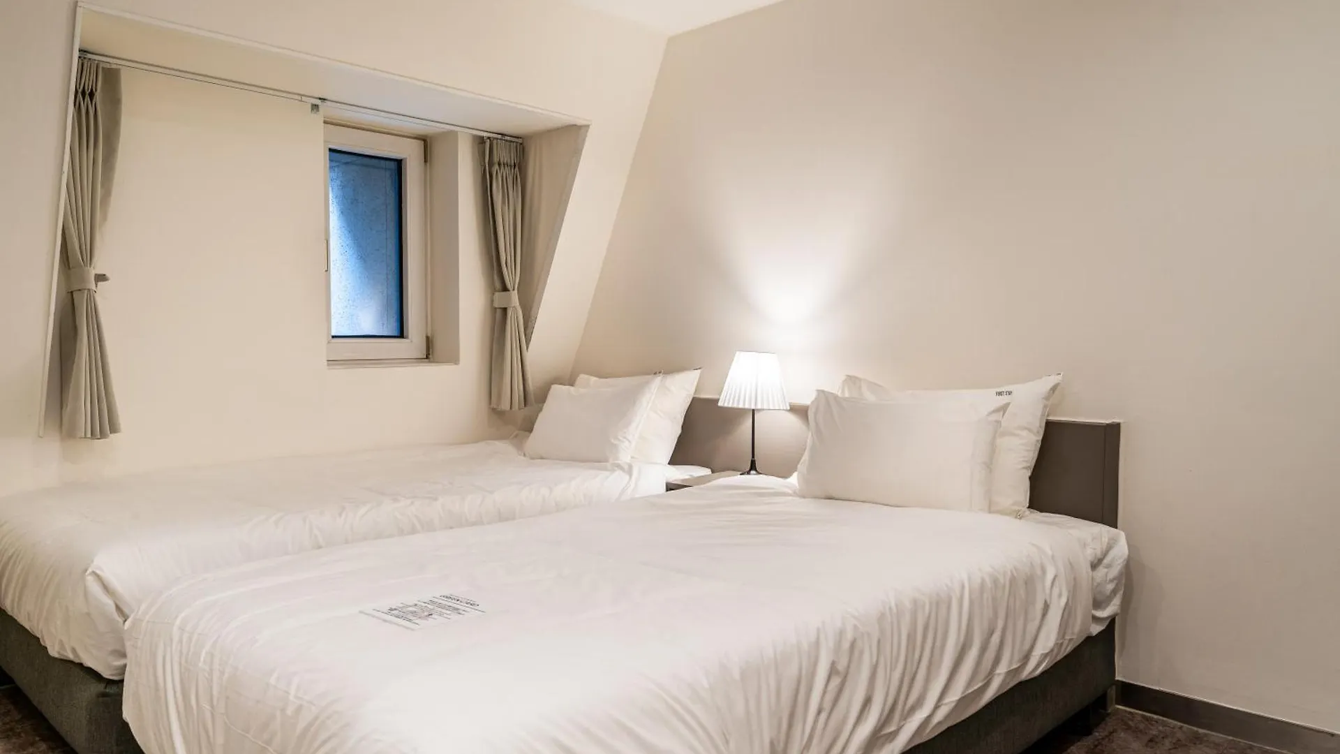 Hotel Firststay Hongdae Seoul