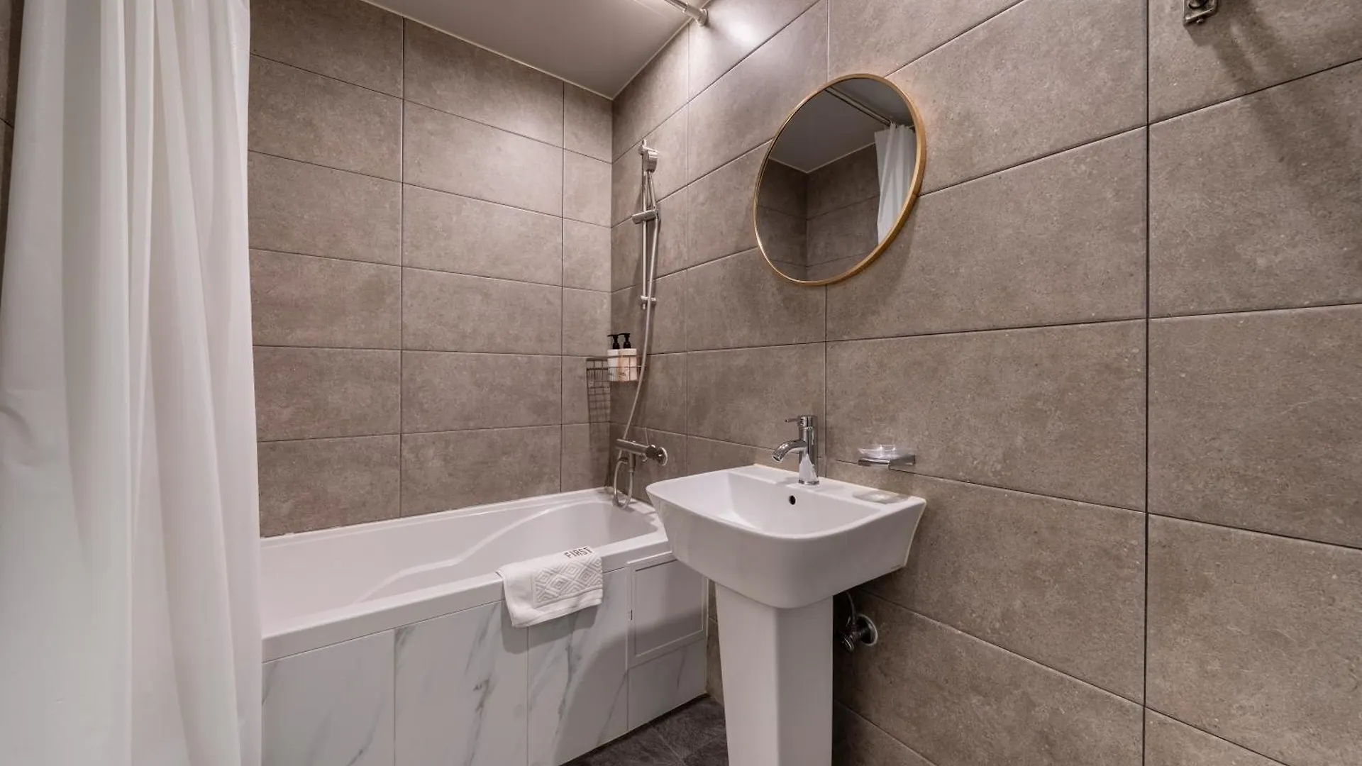 Hotel Firststay Hongdae Seoul