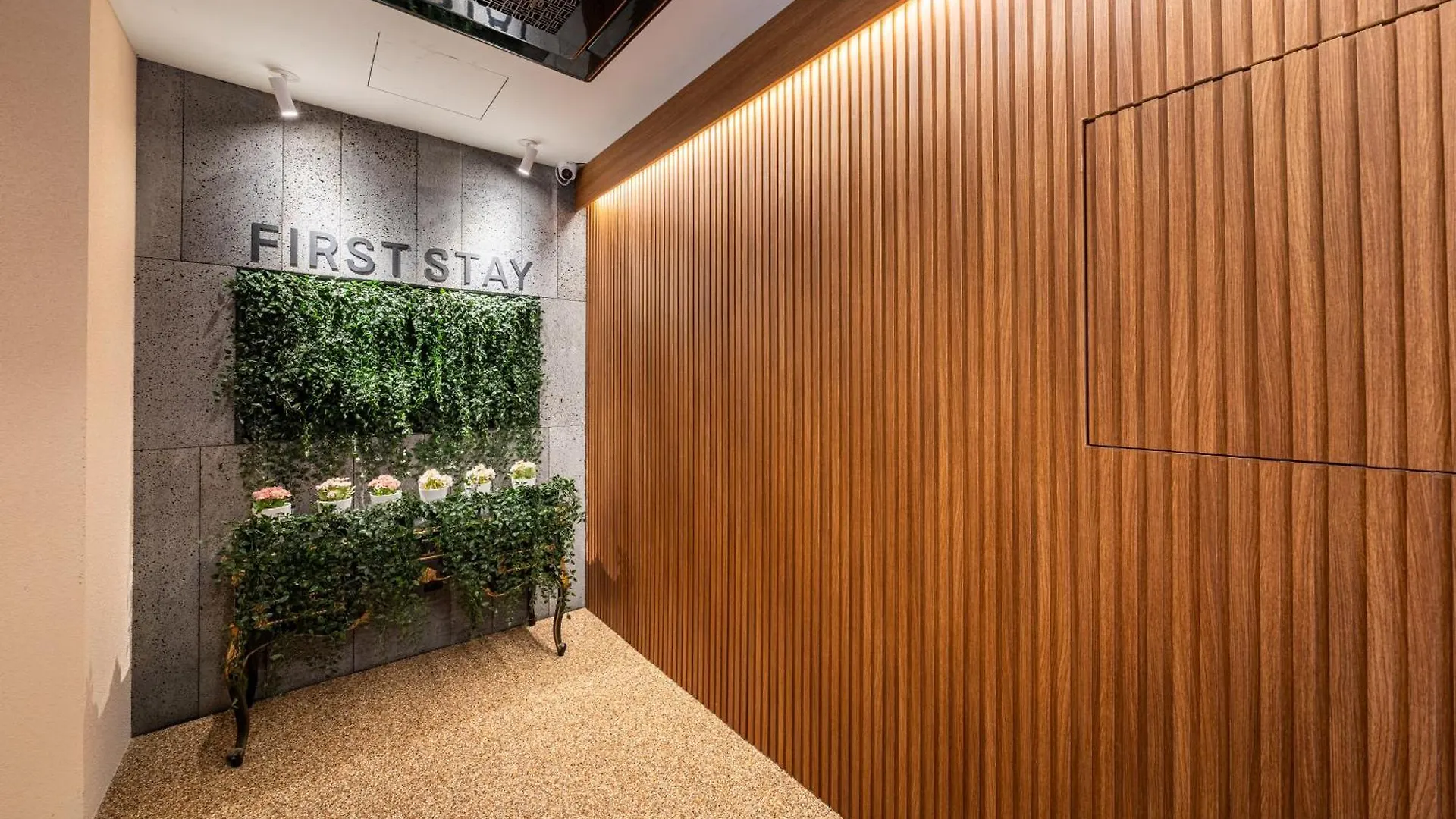 Hotel Firststay Hongdae Seoul